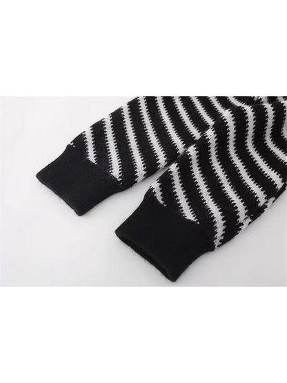 Women Basic Cardigan V-Neck Sweater Autumn Female Long Sleeve Design Knitted Soft 90s Fashion Pullover Striped Black And White
